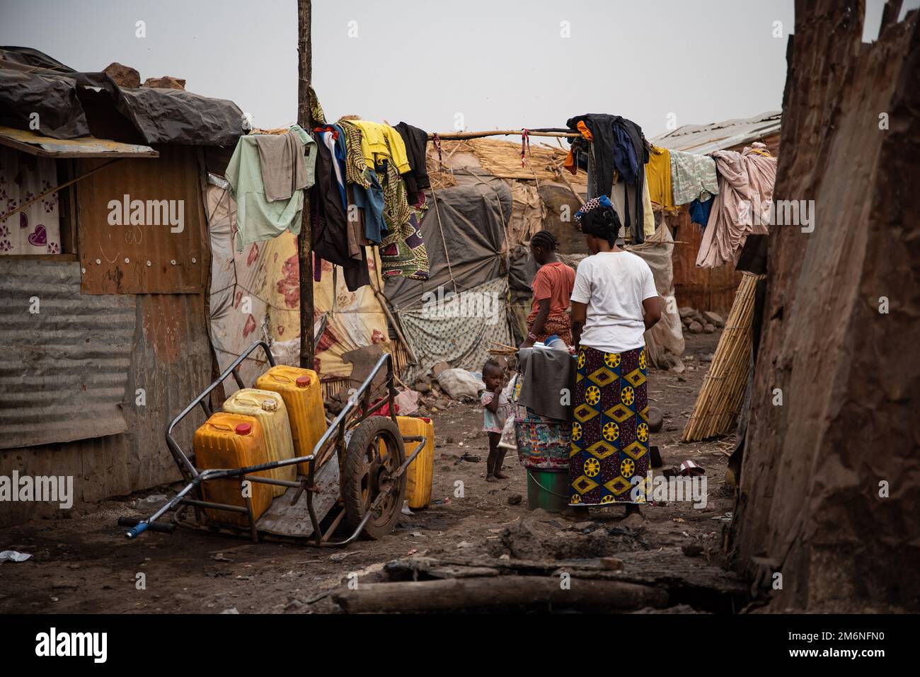 Nicolas Remene / Le Pictorium -  Mali:  Faladie IDP camp Et the anti-French feeling -  16/3/2022  -  Mali / Bamako District / Bamako  -  In the Faladi Stock Photo