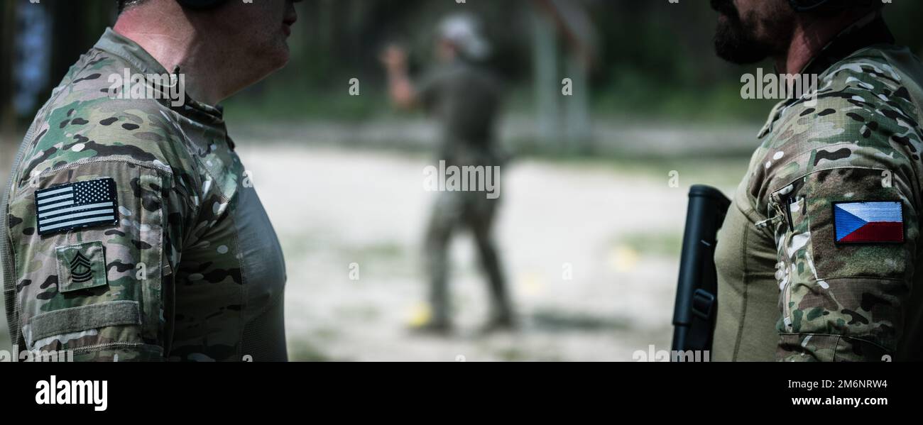 U.S. Army and Czech Special Forces participate in weapons training
