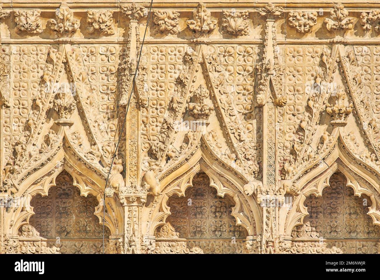 Comp.arch Dim Rood Detail of the choir or rood screen, built in the 1330s, at the ...