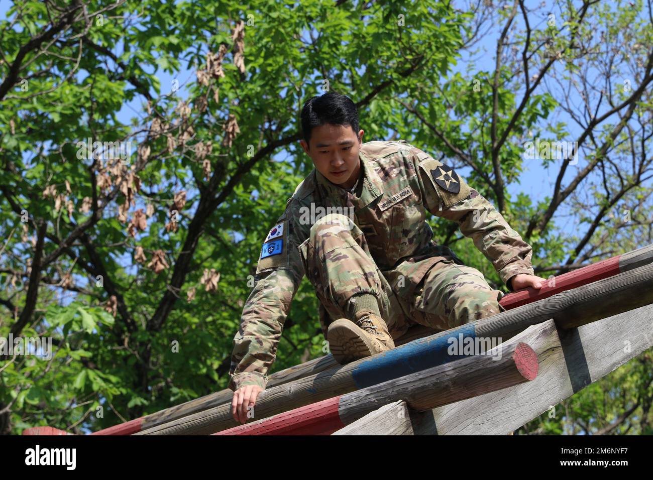 2nd Infantry Division/ROK-U.S. Combined Division host the Week of the Warrior Competition, Camp Casey, Republic of Korea, May 3, 2022. The obstacle course is used to familiarize Soldiers of tactical combat movements, building teamwork and problem solving. Stock Photo
