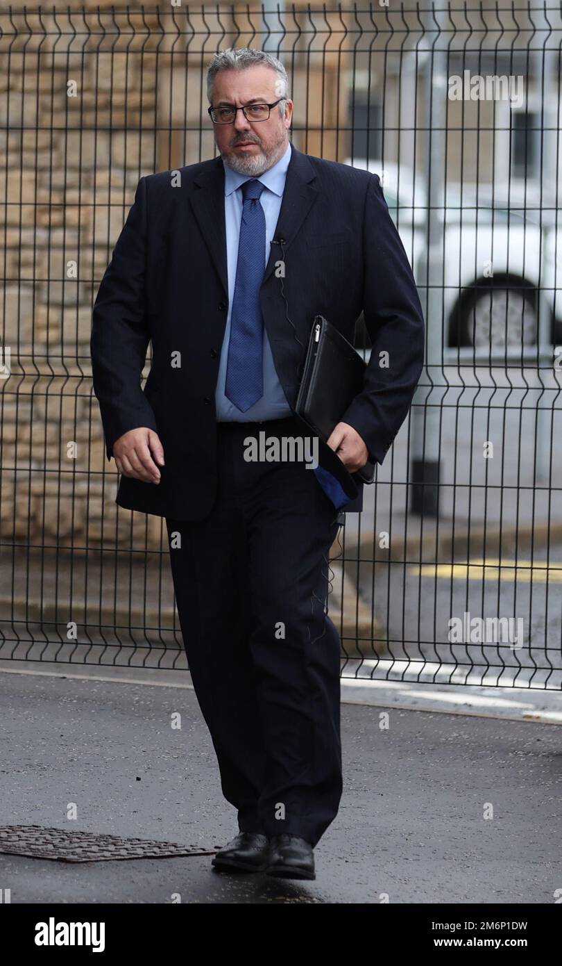 Detective Chief Inspector Neil McGuinness from the PSNI arriving to