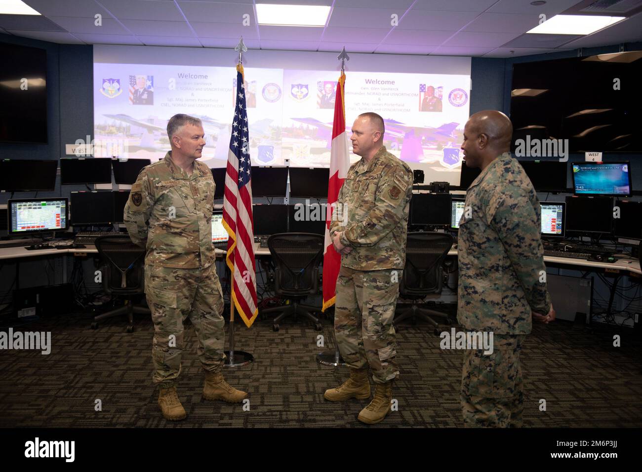 Gen. Glen VanHerck, Commander, North American Aerospace Defense Command and U.S. Northern Command, and Sgt. Maj. James Porterfield, Command Senior Enlisted Leader, NORAD and USNORTHCOM, formally recognized superior performers in the Western Air Defense Sector (WADS) at Joint Base Lewis-McChord, Washington, May 3, 2022.  Master Sgt. Mark Keene was highlighted for outstanding achievement in performance of his duties at WADS and in the community. WADS is one of two sectors responsible to the Continental U.S. North American Aerospace Defense Command Region and NORAD for peacetime air sovereignty, Stock Photo