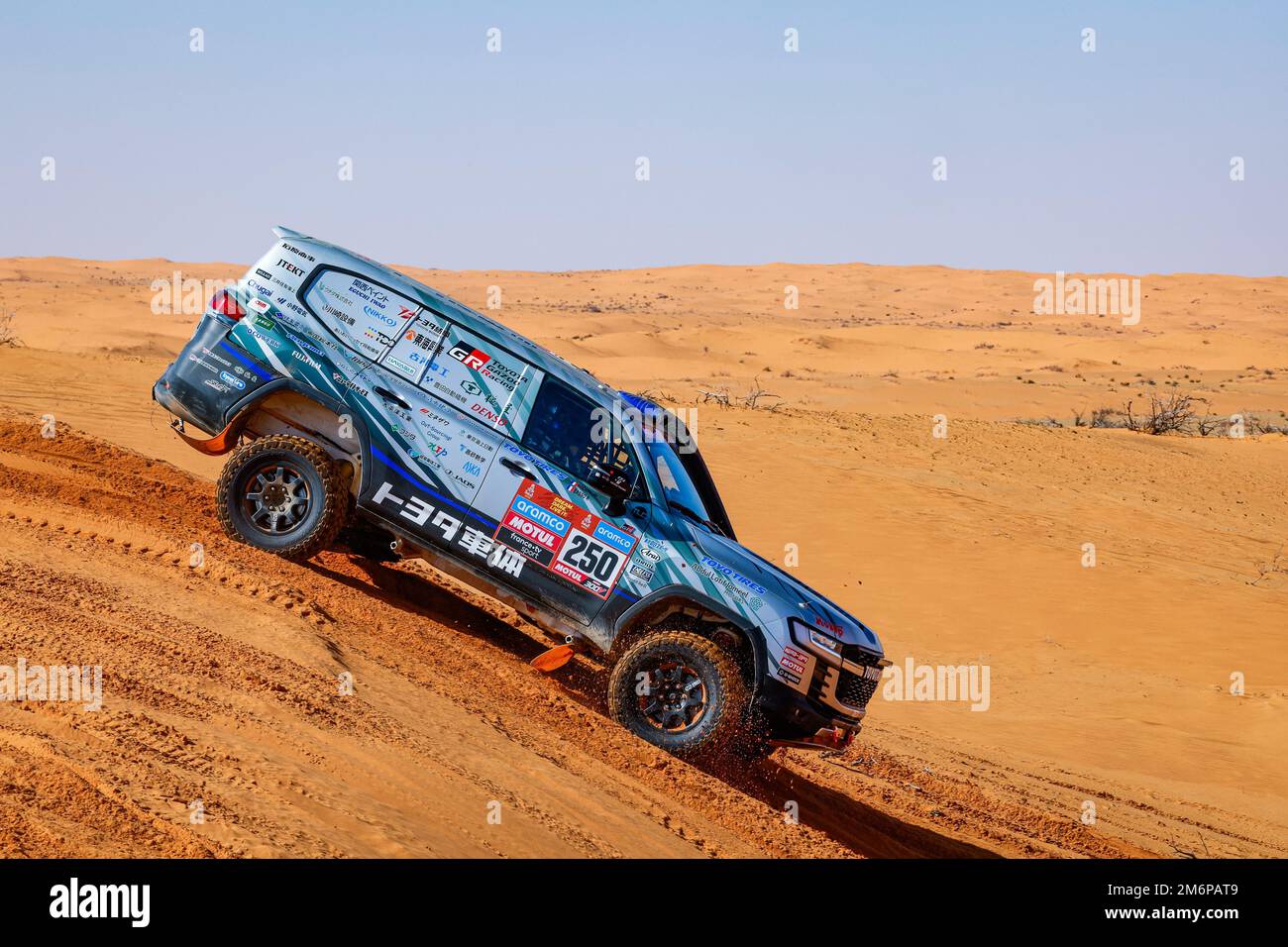 250 BASSO Ronald (fra), POLATO Jean-Michel (fra), Toyota Auto Body, Toyota,  Auto, Motul, action during the Stage 5 of the Dakar 2023 around Hail, on  January 5th, 2023 in Hail, Saudi Arabia -