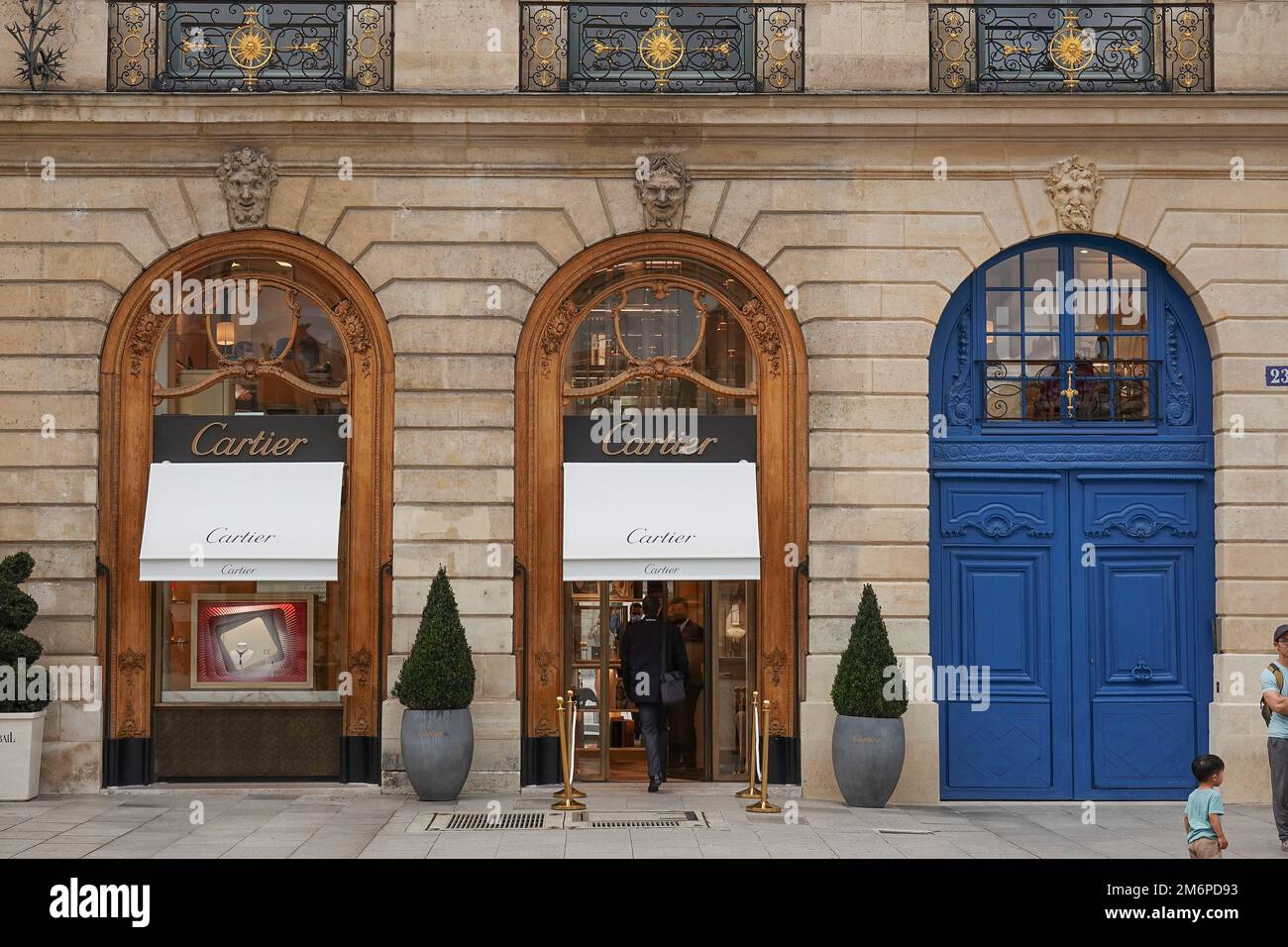 Cartier Shop In Place Vendome In Paris Stock Photo - Download