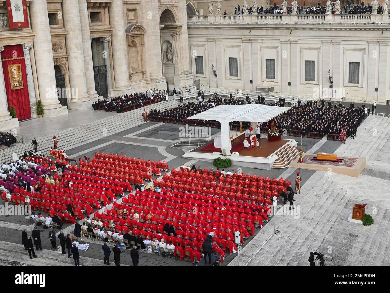 Pope Francis celebrates the funeral Mass for Pope Emeritus Benedict XVI ...
