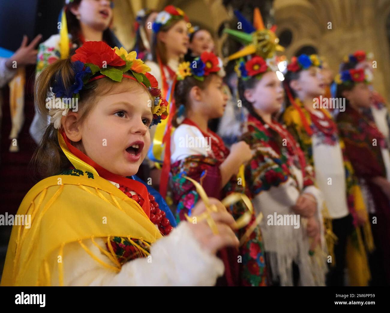 Hamburg, Germany. 05th Jan, 2023. Ukrainian carol singers in colorful