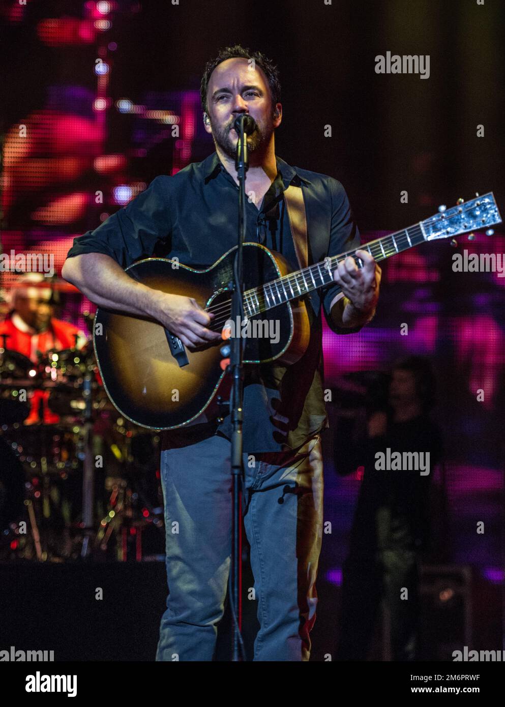 Dave Matthews Band in concert at PNC Bank Arts Center Stock Photo Alamy