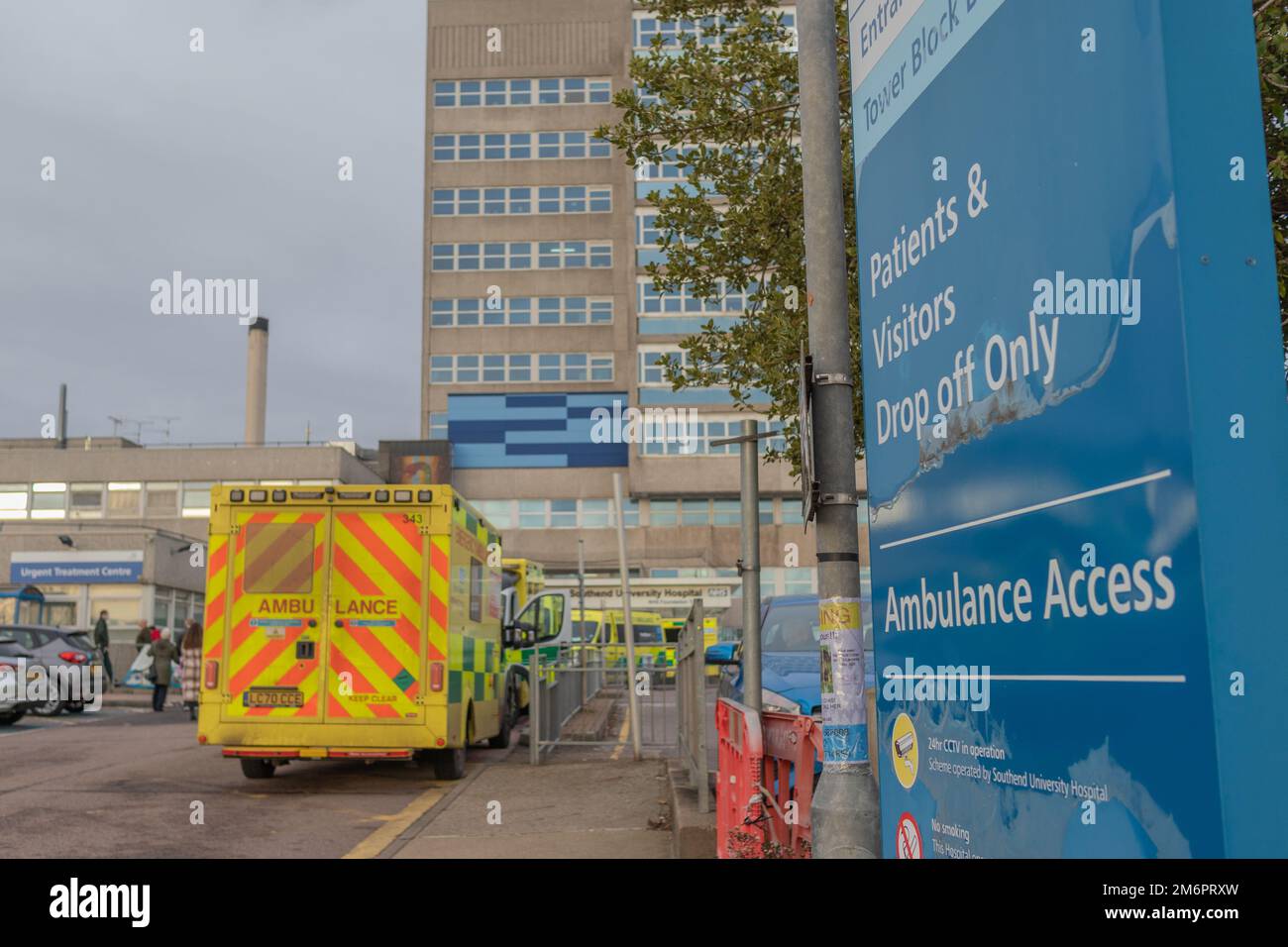 Southend on Sea, UK. 5th Jan, 2023. Ambulances wait outside Southend University Hospital A&E department, unable to discharge patients onto wards as the trust continues to see high demands for emergency services. Hospital bosses say the service is under extremely high demand. Penelope Barritt/Alamy Live News Stock Photo