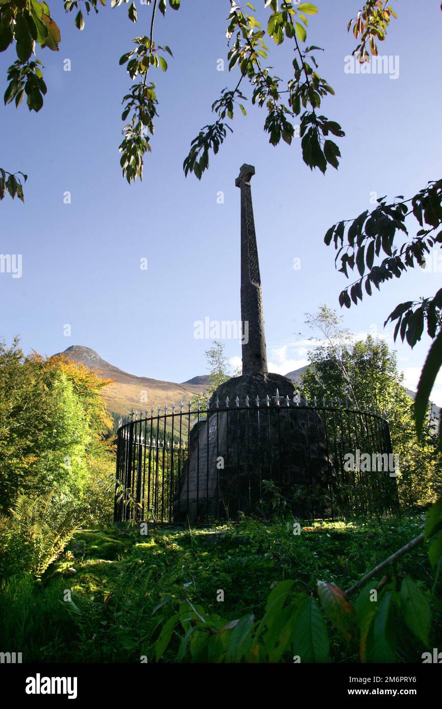 Glencoe Monument, Glencoe Village Glencoe, monument to the massacre of ...