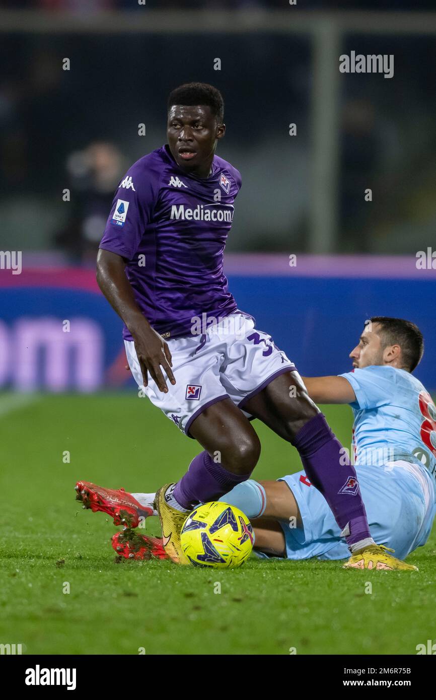 Florence, Italy. January 4, 2023 Lucas Martinez Quarta (Fiorentina) during  the Italian Serie A match between Fiorentina 1-1 Monza at Artemio Franchi  Stadium on January 4, 2023 in Florence, Italy. Credit: Maurizio