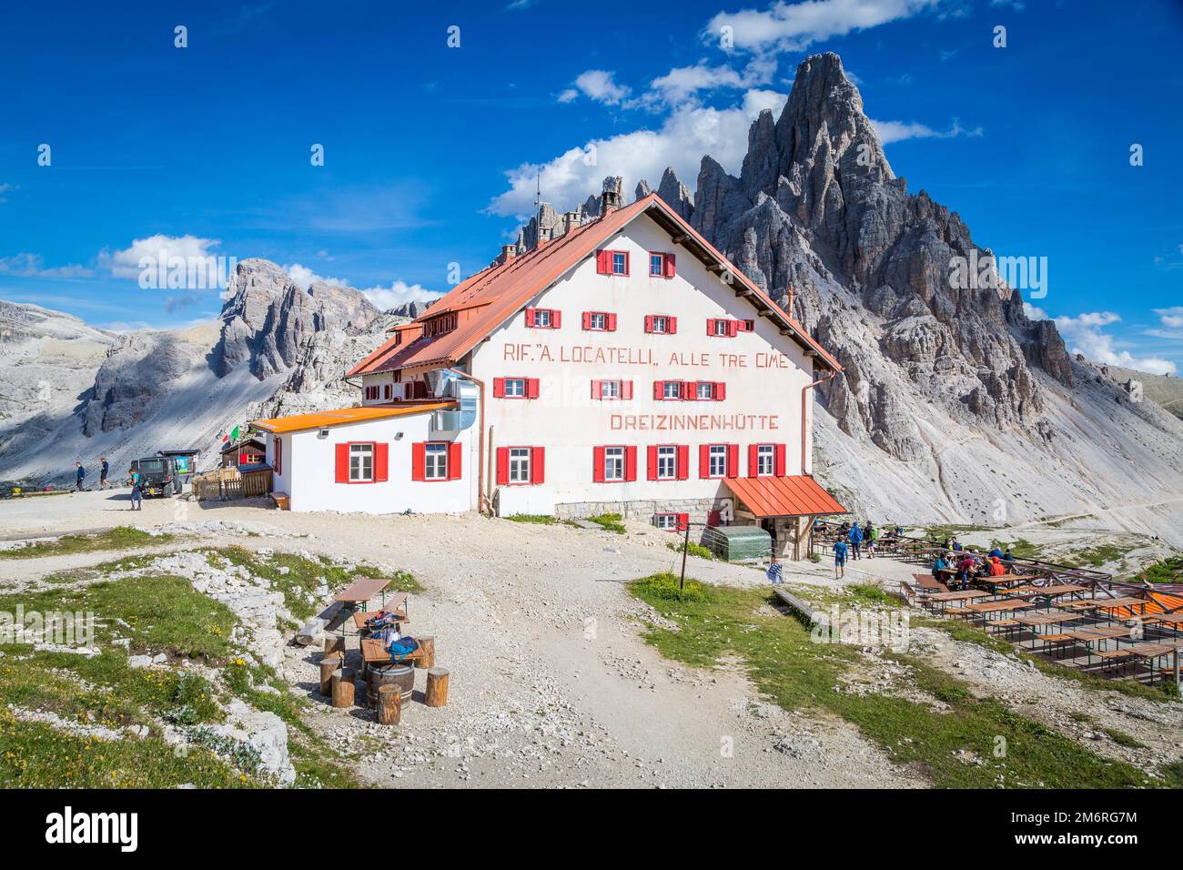 Mountain hut Dreizinnenhuette, behind rock massif Paternkofel, mountain ...