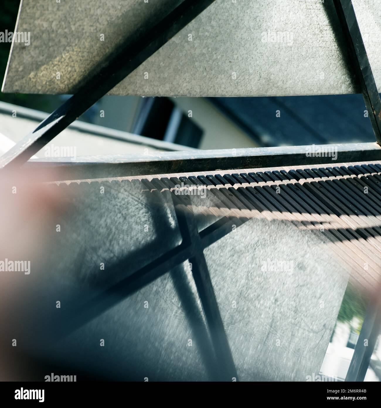 Optical illusion through a mirror, geometry Stock Photo Alamy