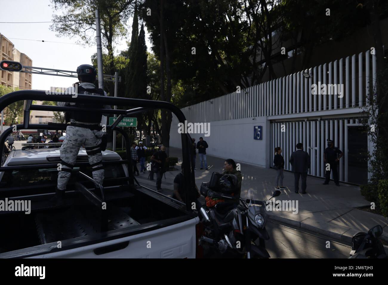 Mexico City Prosecutor’s Office Secures Judicial Warrant as PDI Agents Pursue Suspects in Ongoing Investigation - News Directory 3