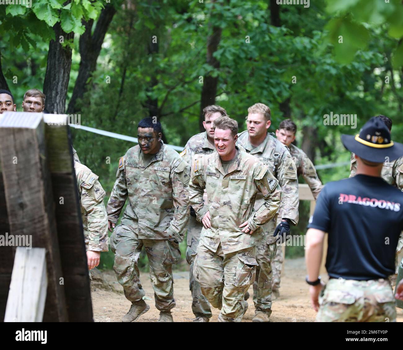 Spur Ride Opord A team of spur-candidates pause to make a plan prior to crossing an ...