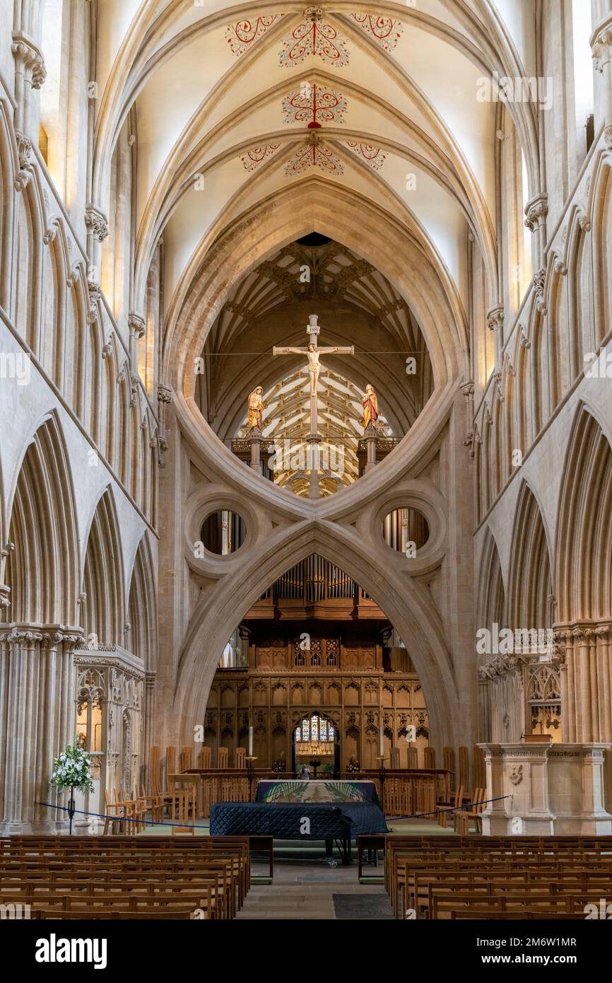Altar wells cathedral hi-res stock photography and images - Alamy