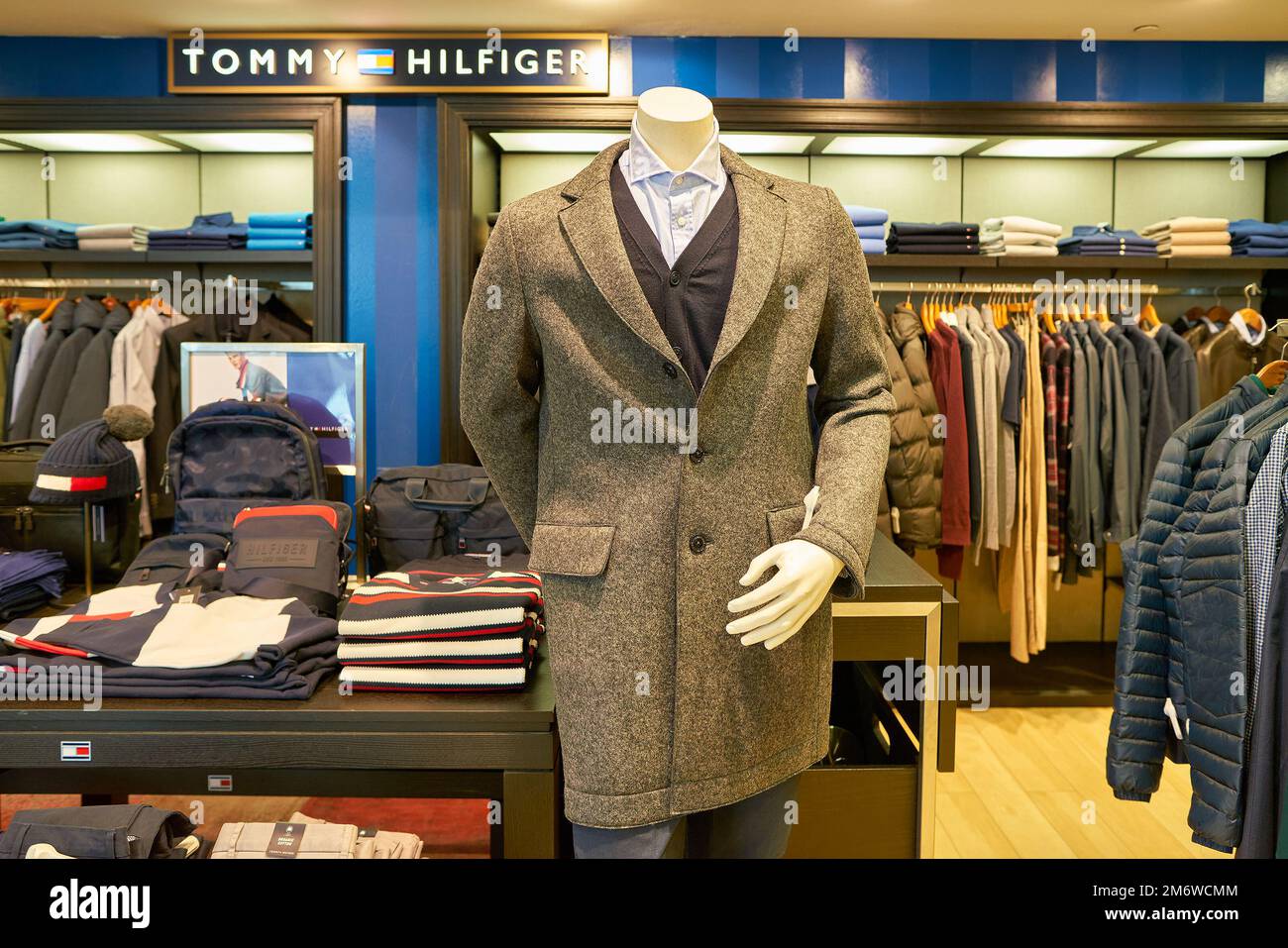 Tommy hilfiger outlet store outlet hi-res stock photography and images -  Page 3 - Alamy
