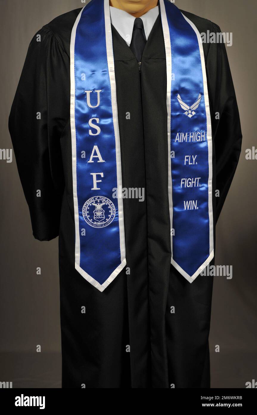 Graduating high school students from the Sioux City, Iowa area who are  headed for military service will be honored at commencement ceremonies this  spring with graduation stoles decorated with the graduate's particular