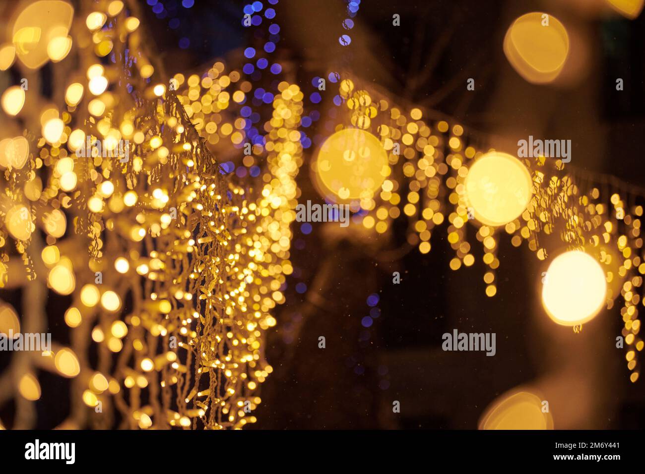 At The Muse the lights blur, the nights linger, and the holidays feel just  a bit more enchanting. @olivethompsonphotography #InspirationEverywhere  #MuseHotelNYC #LittleOpus, image size:1300x956