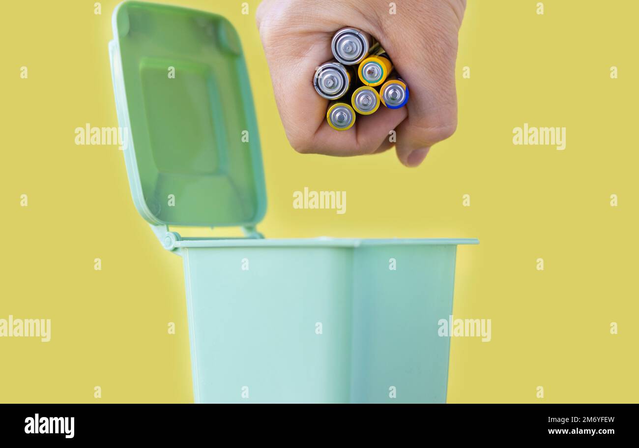 woman hand throwing in trash mini small garbage bin can broken