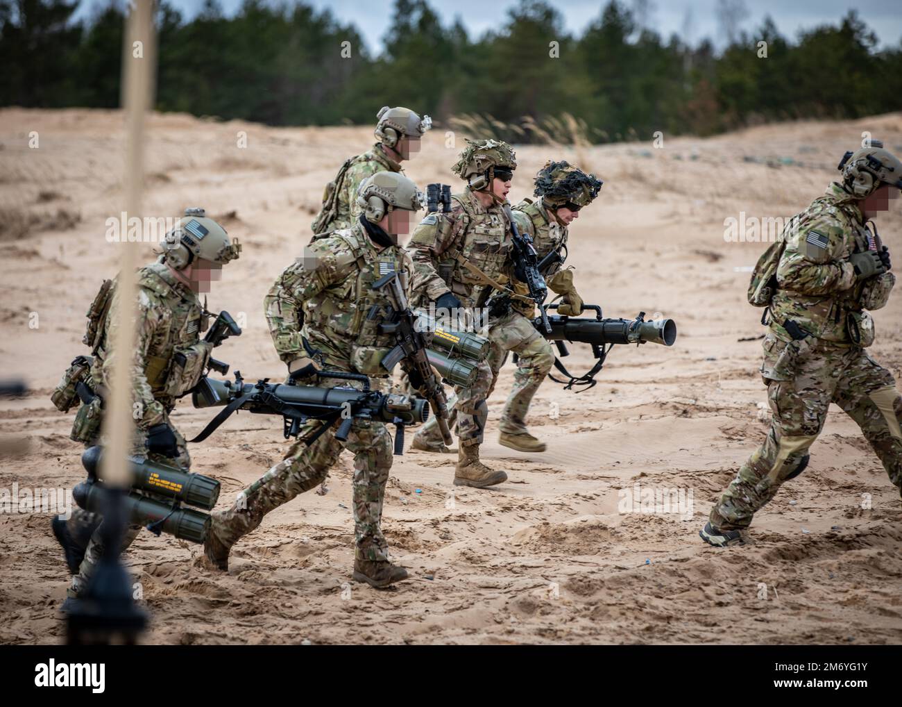 Anti tank capabilities hi-res stock photography and images - Alamy