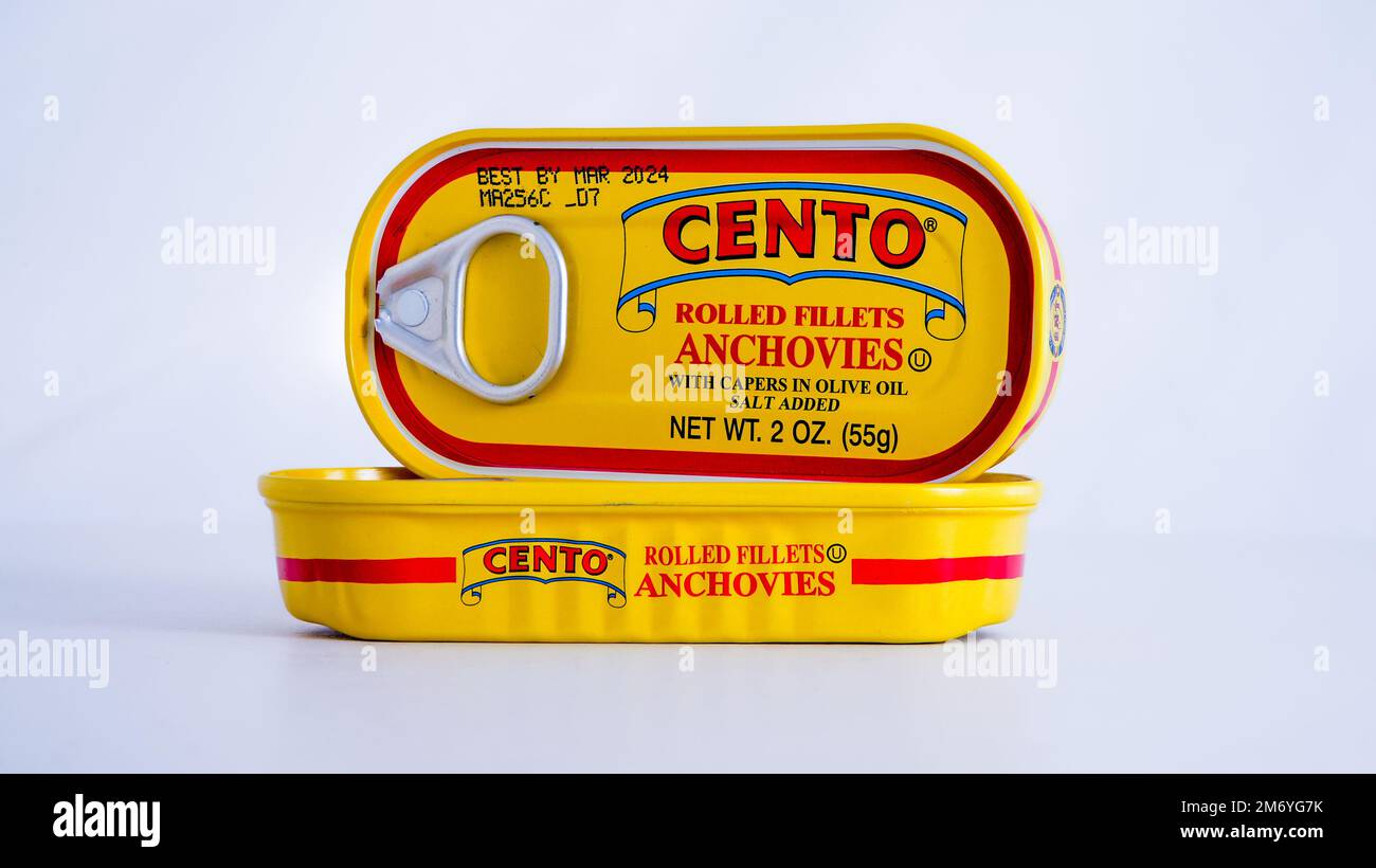 Cento capers hi-res stock photography and images - Alamy