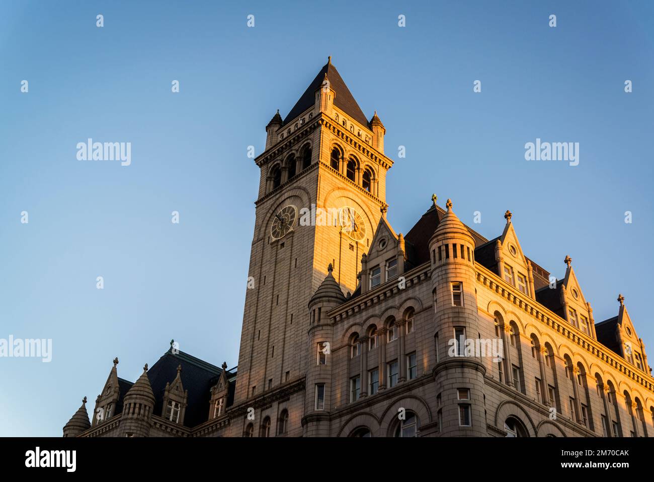Old Post Office Pavilion, 19th-century former post office building turned high-end lodging, with dining & a spa., Washington, D.C., USA Stock Photo