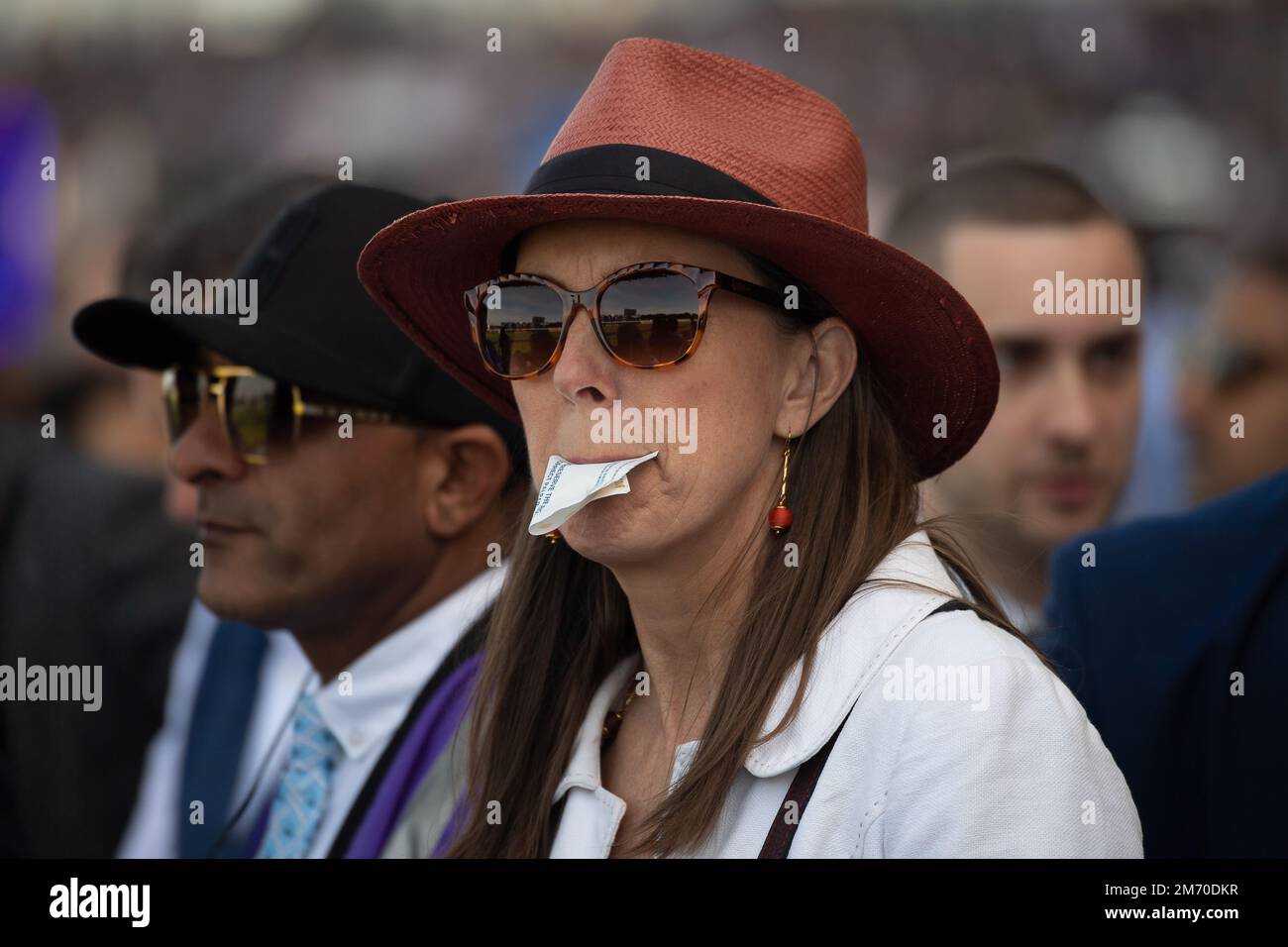 Ascot, Berkshire, UK. 6th August, 2022. Racegoers enjoying their day at ...