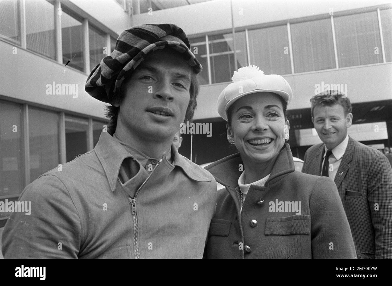 AMSTERDAM, THE NETHERLANDS - 10 July 1968 - Margot Fonteyn and Rudolf Nurejev shortly after arriving at Schiphol Airport near Amsterdam, The Netherlan Stock Photo
