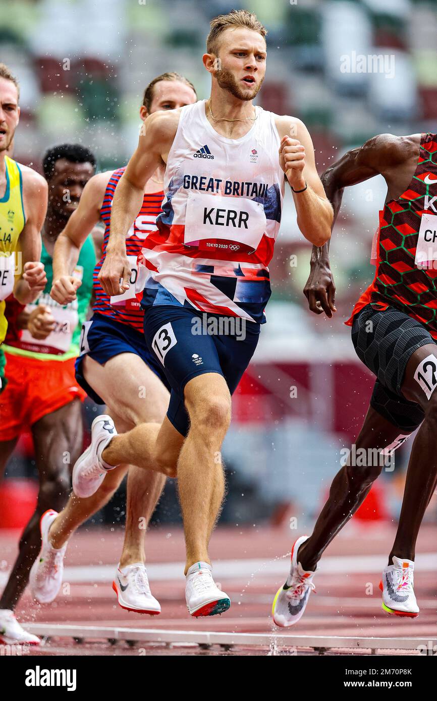 Josh Kerr (GBR) competing in the Men's 1500 metres heats at the 2020 (2021) Olympic Summer Games, Tokyo, Japan Stock Photo