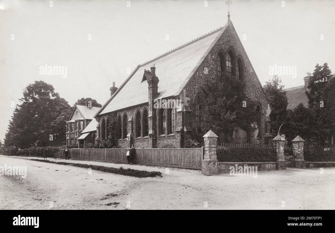 Vintage late 19th/early 20th century photograph 1904 Wesleyan Church