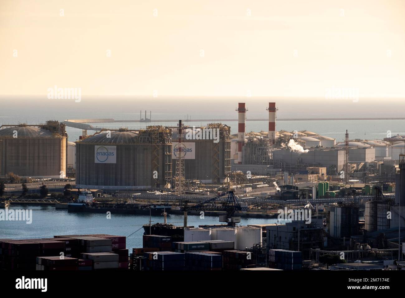 Port of barcelona view from above hi-res stock photography and images ...