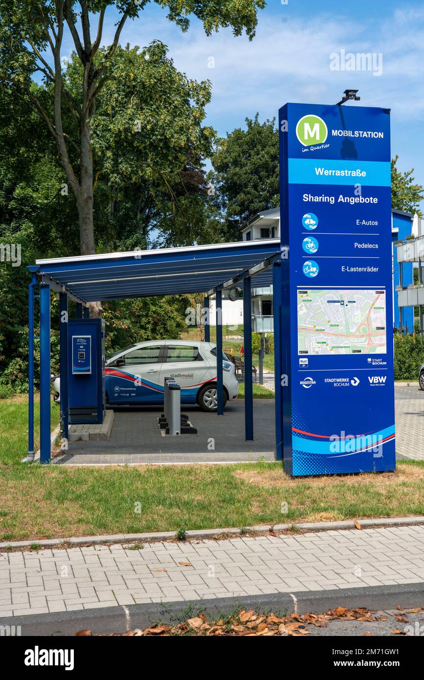E-Mobilitätsstation, CarSharing und E-Bike-Sharing, für alle Bürger, Miet- und Ladestation, betrieben von BOGESTRA, Stadtwerke Bochum und der VBW, Boc Stock Photo