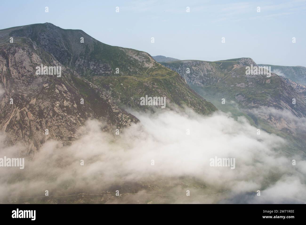 Cloud inversion over the Ogwen Valley looking from Y Gribin Ridge ...
