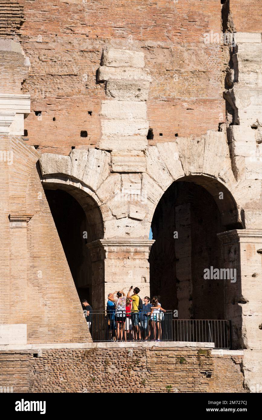 Tourist spots in rome hi-res stock photography and images - Alamy