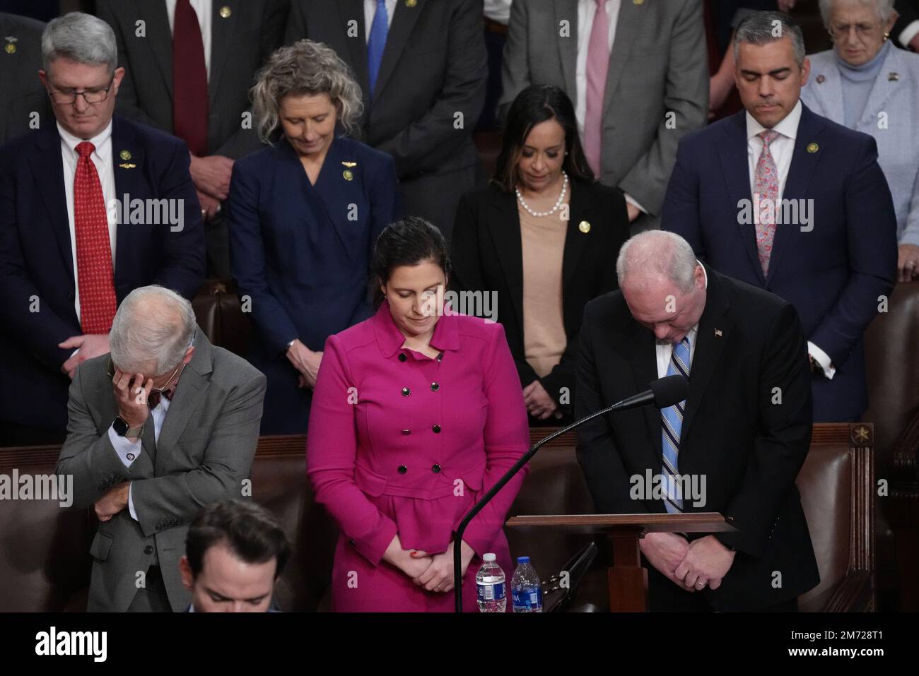 Washington, United States. 06th Jan, 2023. Members of the House of Representatives pray before a late-night session to elect a House Speaker begins at the U.S. Capitol in Washington, DC on Friday, January 6, 2023. Rep. Kevin McCarthy, R-CA, is trying to win over a group of right-wing opponents who have blocked 13 attempts to elect him as Speaker. Photo by Pat Benic/UPI Credit: UPI/Alamy Live News Stock Photo