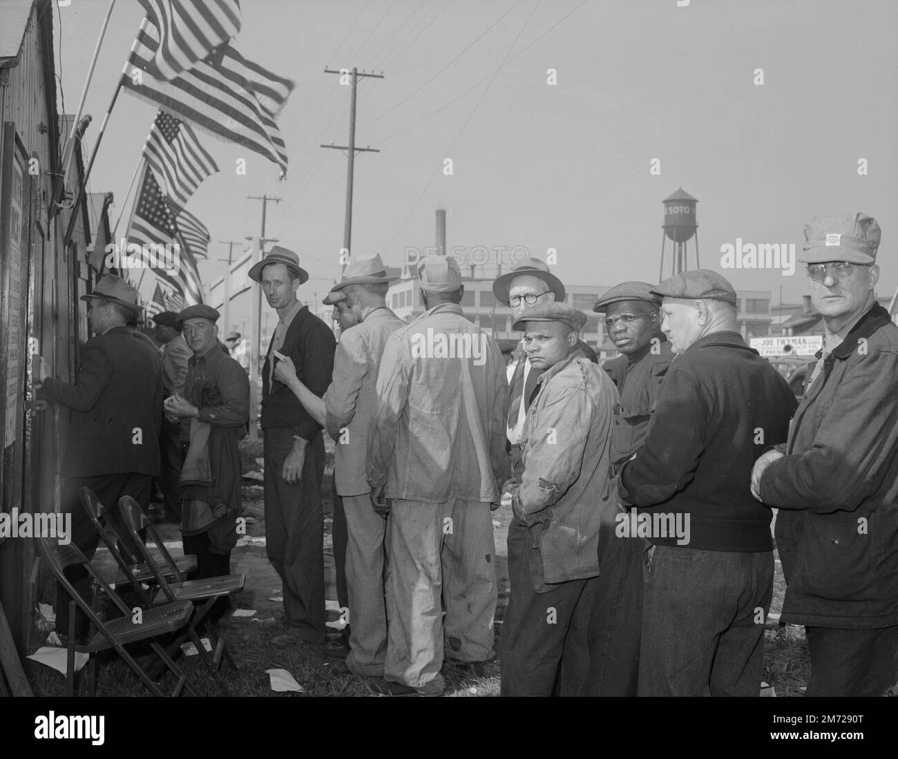 In Detroit, Michigan, 80,000 River Rouge Ford plant workers voted in the election of officers for the Ford Local 600, United Automobile Workers, Congress of Industrial Organizations. Siegel, Arthur S., photographer Circa 1942. Stock Photo