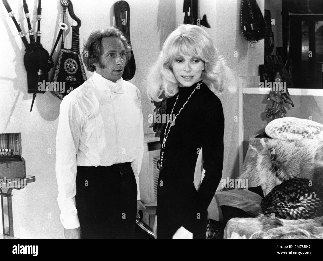 PIERRE RICHARD and MIRIELLE DARC in THE TALL BLOND MAN WITH ONE BLACK SHOE / LE GRAND BLOND AVEC