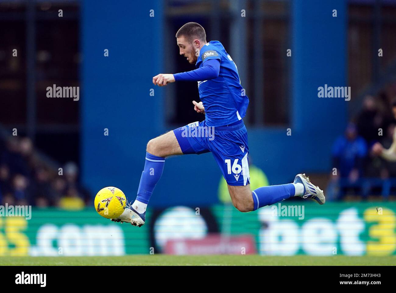 Gillingham's Dom Jefferies in action during the Emirates FA Cup third ...