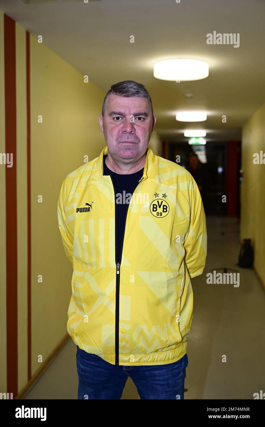 Steffen karl beim 8 bretter knaller turnier der traditionsmannschaften