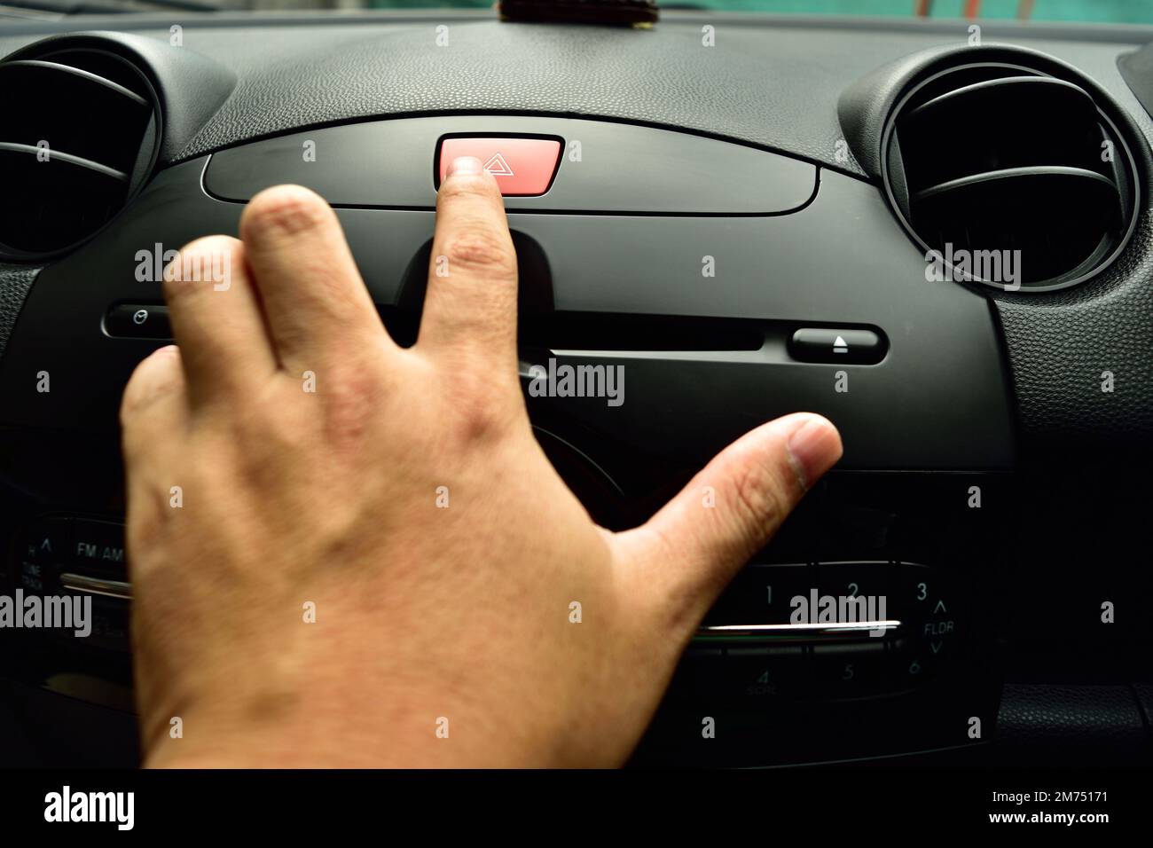 Hazard lights symbol hires stock photography and images Alamy