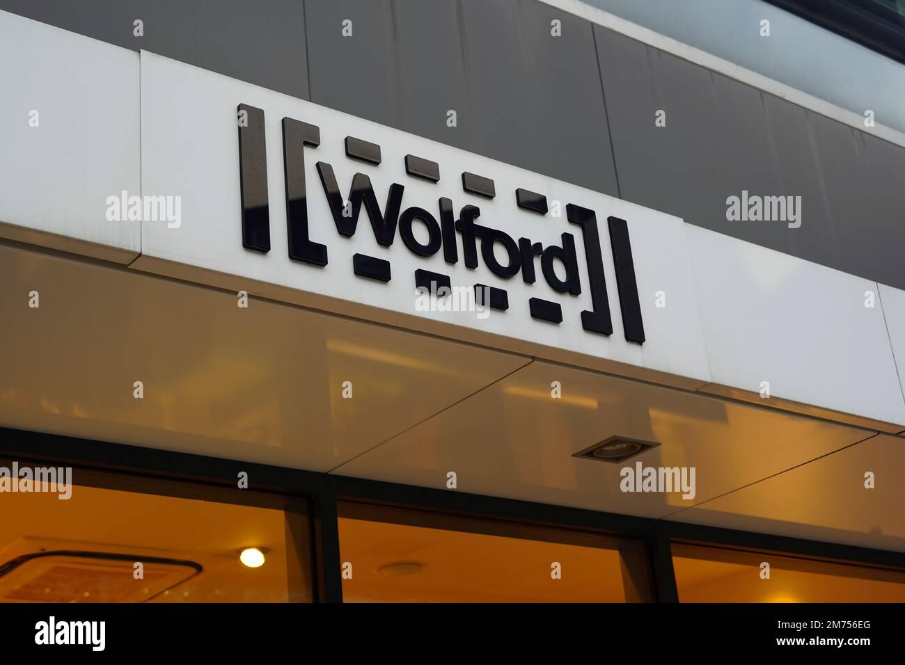 Wolford store hi-res stock photography and images - Alamy