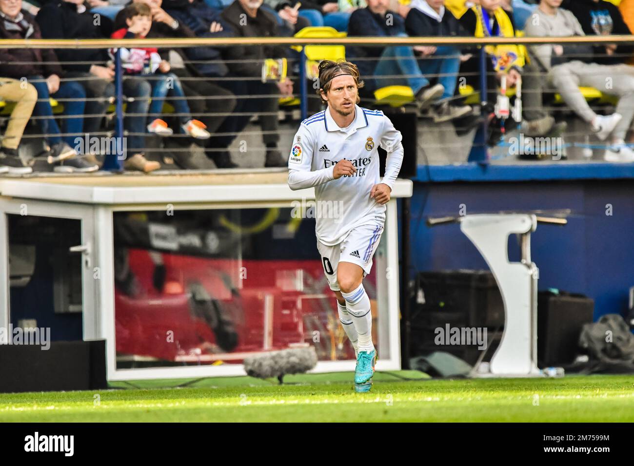 VILLARREAL, SPAIN - JANUARY 7:Luka Modric of Real Madrid CF run for the ball during the match between Villarreal CF and Real Madrid CF of La Liga Santander on January 7, 2023 at Estadi de la Ceramica in Villarreal, Spain. (Photo by Samuel Carreño/ PX Images) Credit: Px Images/Alamy Live News Stock Photo