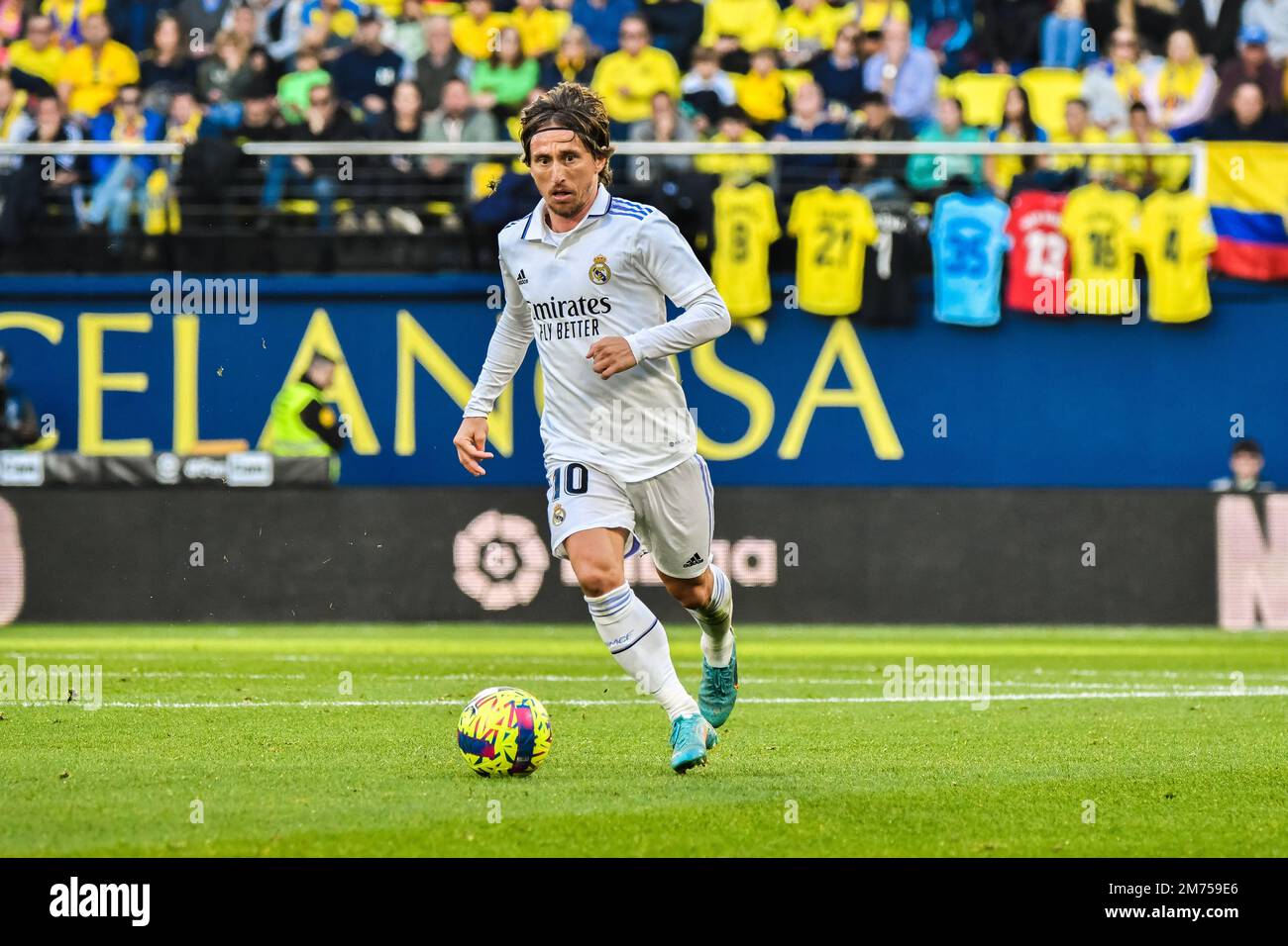 VILLARREAL, SPAIN - JANUARY 7: Luka Modric of Real Madrid CF control the ball during the match between Villarreal CF and Real Madrid CF of La Liga Santander on January 7, 2023 at Estadi de la Ceramica in Villarreal, Spain. (Photo by Samuel Carreño/ PX Images) Credit: Px Images/Alamy Live News Stock Photo