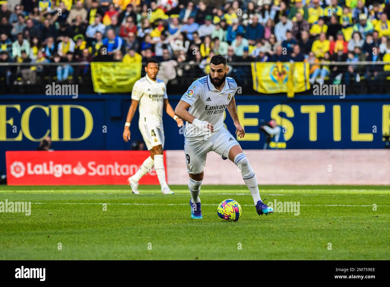 VILLARREAL, SPAIN - JANUARY 7: Karim Benzema of Real Madrid CF control the ball  during the match between Villarreal CF and Real Madrid CF of La Liga Santander on January 7, 2023 at Estadi de la Ceramica in Villarreal, Spain. (Photo by Samuel Carreño/ PX Images) Credit: Px Images/Alamy Live News Stock Photo