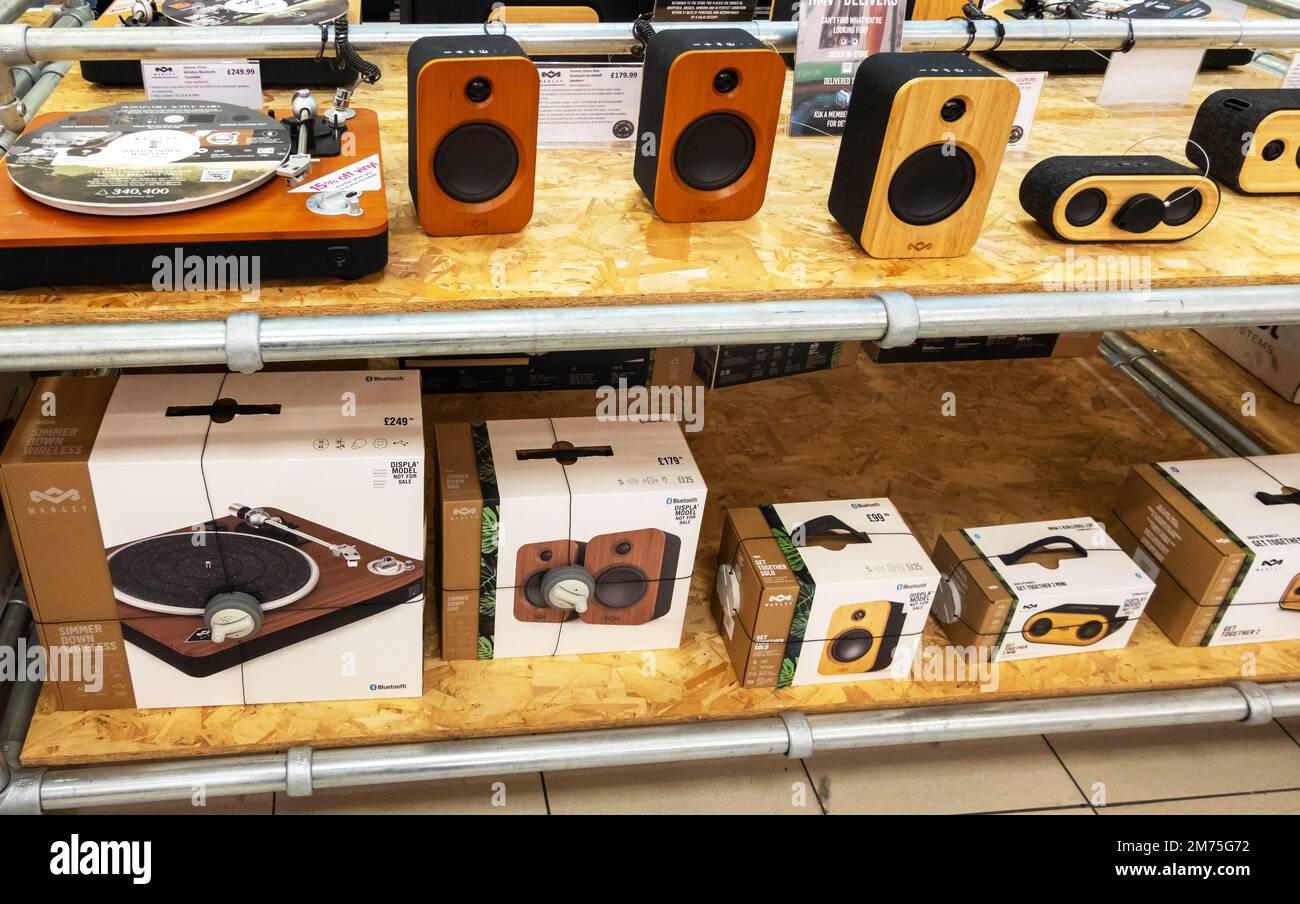 Turntables and speakers at the HMV shop in Liverpool Stock Photo