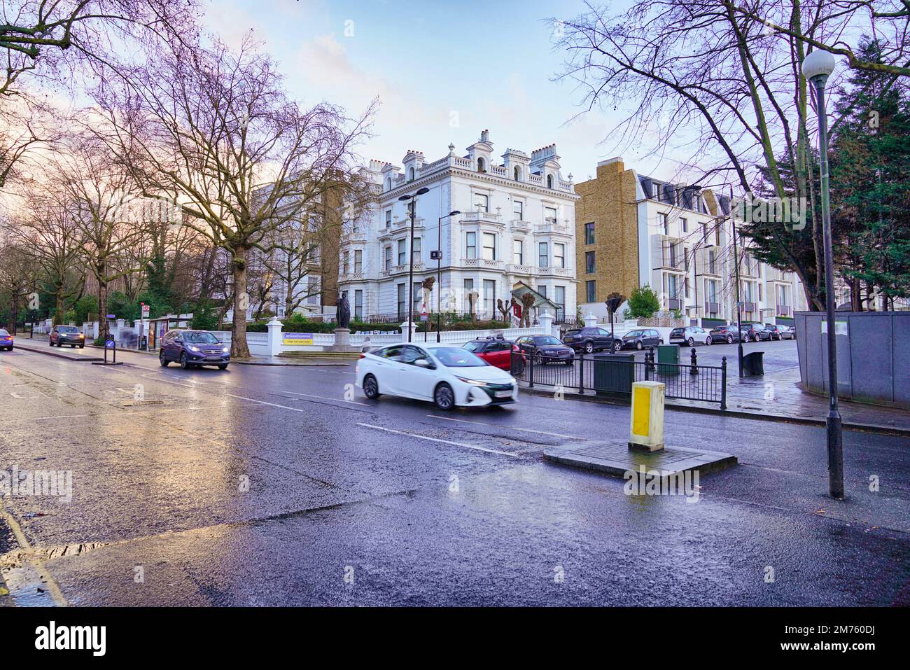 Holland Park Ave, Holland Park Avenue, Notting Hill Gate, Holland Park