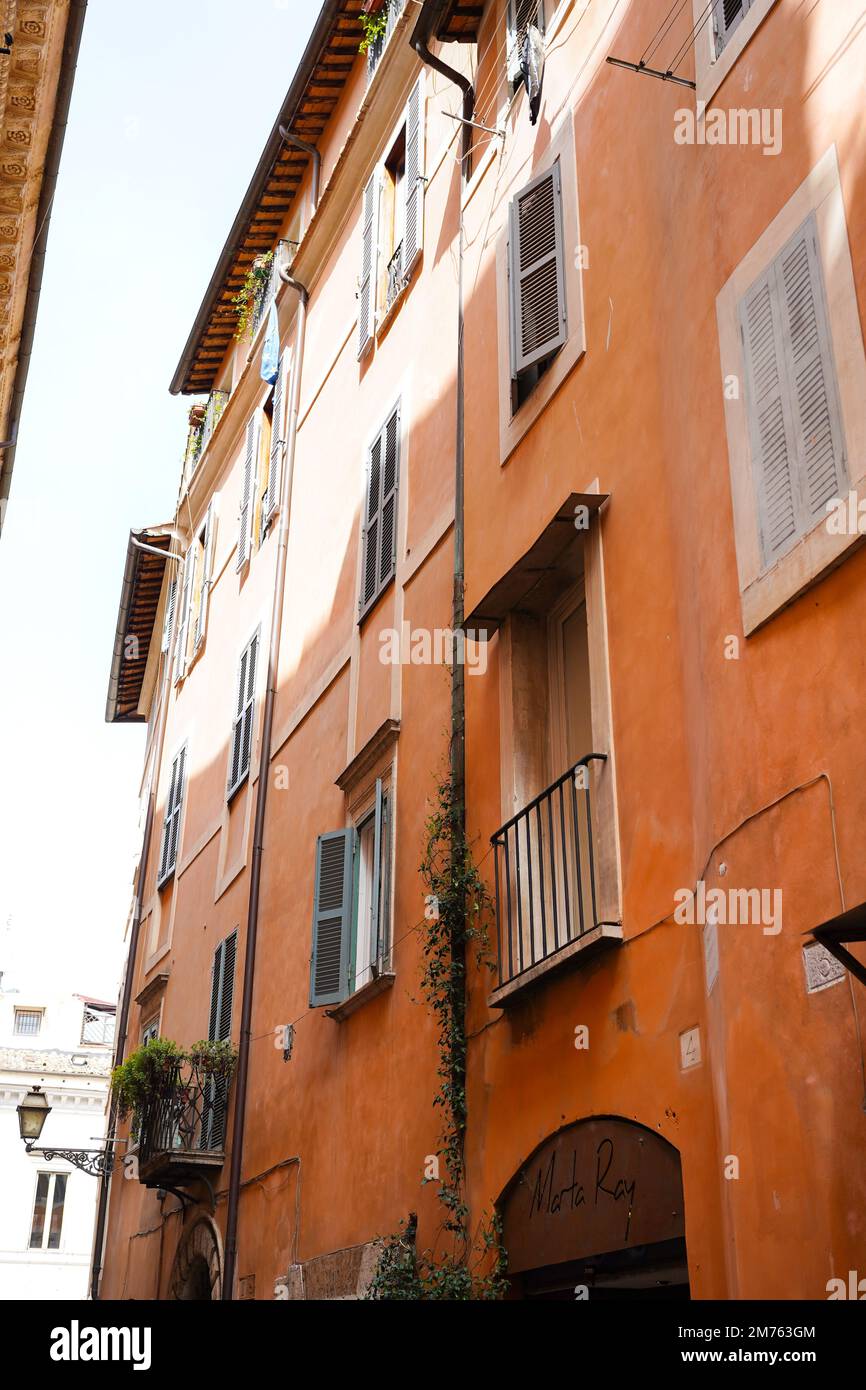 Traditional houses in central Rome, Italy Stock Photo - Alamy