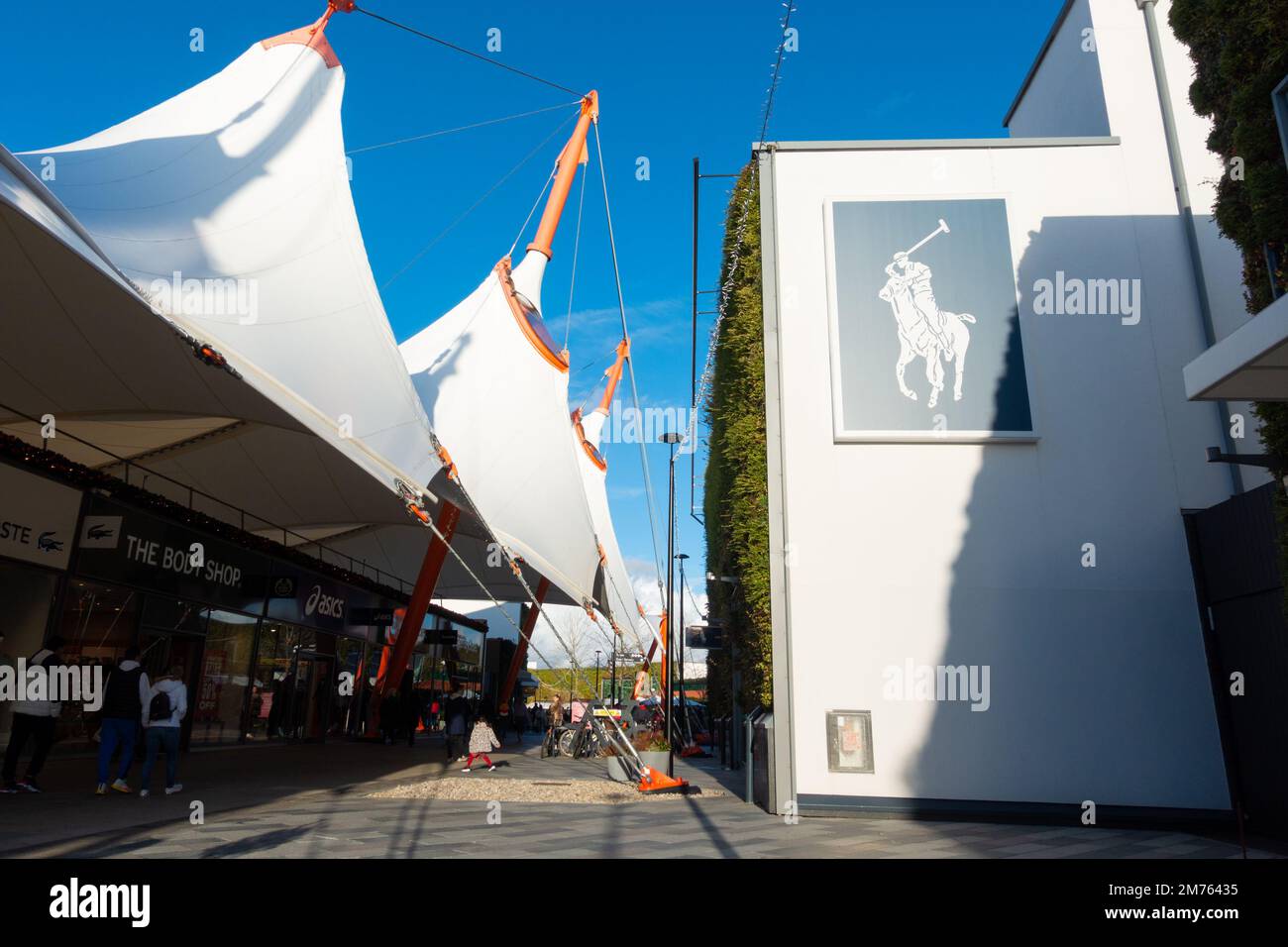 Ashford designer outlet hi res stock photography and images Page 2 Alamy
