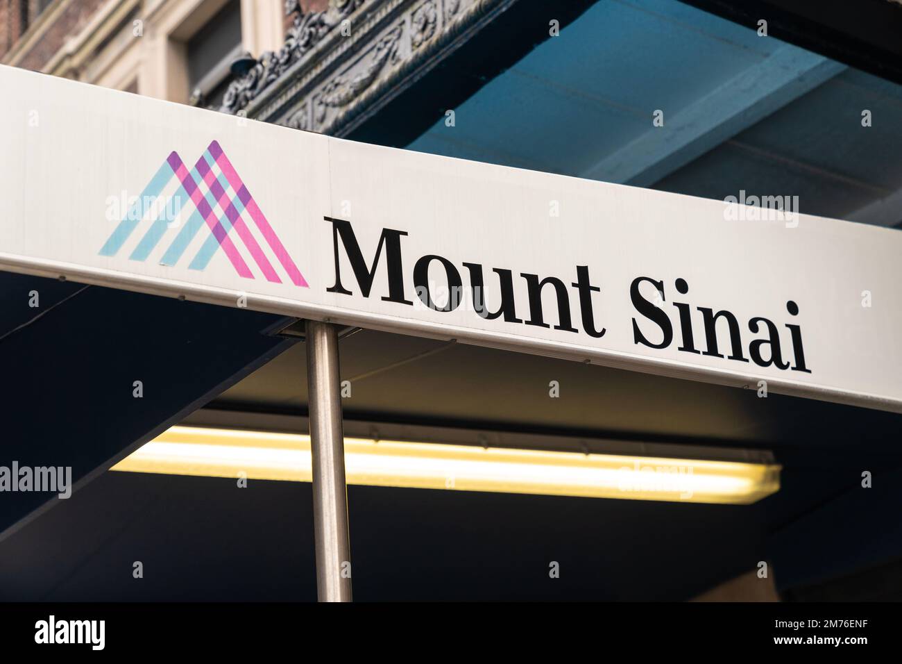 Nurses of mount sinai hospital hires stock photography and images Alamy