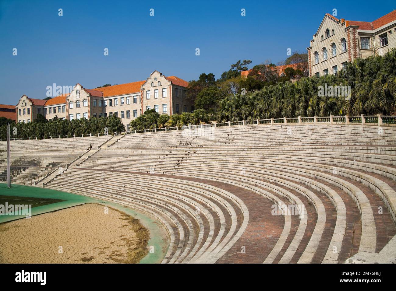 Xmu Modern university campus traditional hi-res stock photography and ...